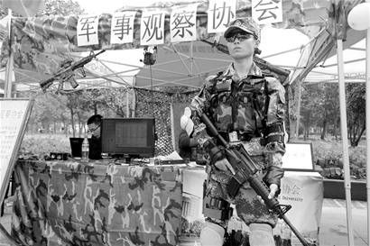 圖文：兵哥哥當(dāng)模特